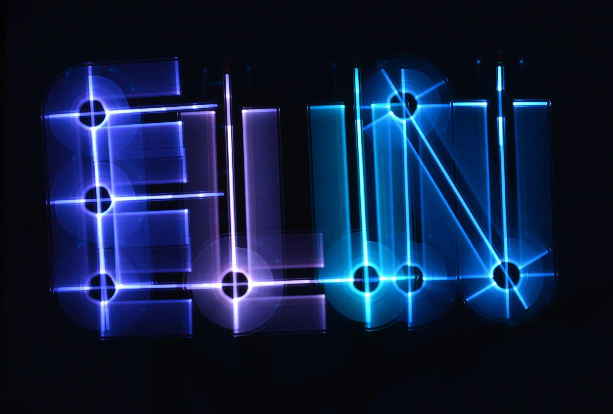 xbot-Lightpainting-Elin